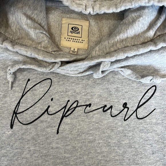 Great condition. Light heather gray Sz S Rip Curl hoodie. So Comfy!! - Picture 2 of 2